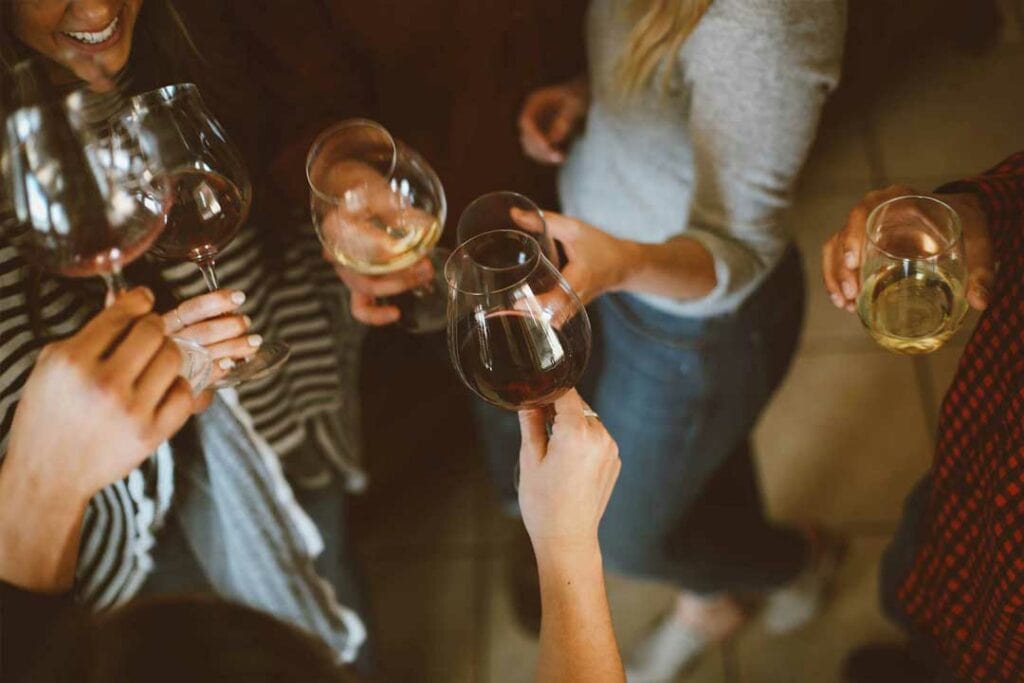 Party feiern in Frankfurt | Pop-Up Winebar Frankfurt buchen!